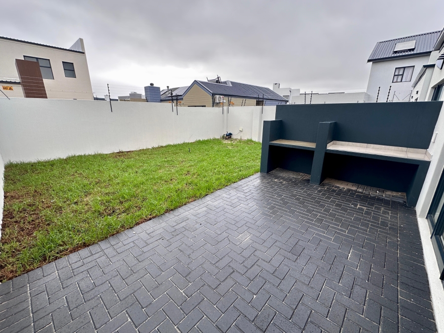 4 Bedroom Property for Sale in Sandown Western Cape